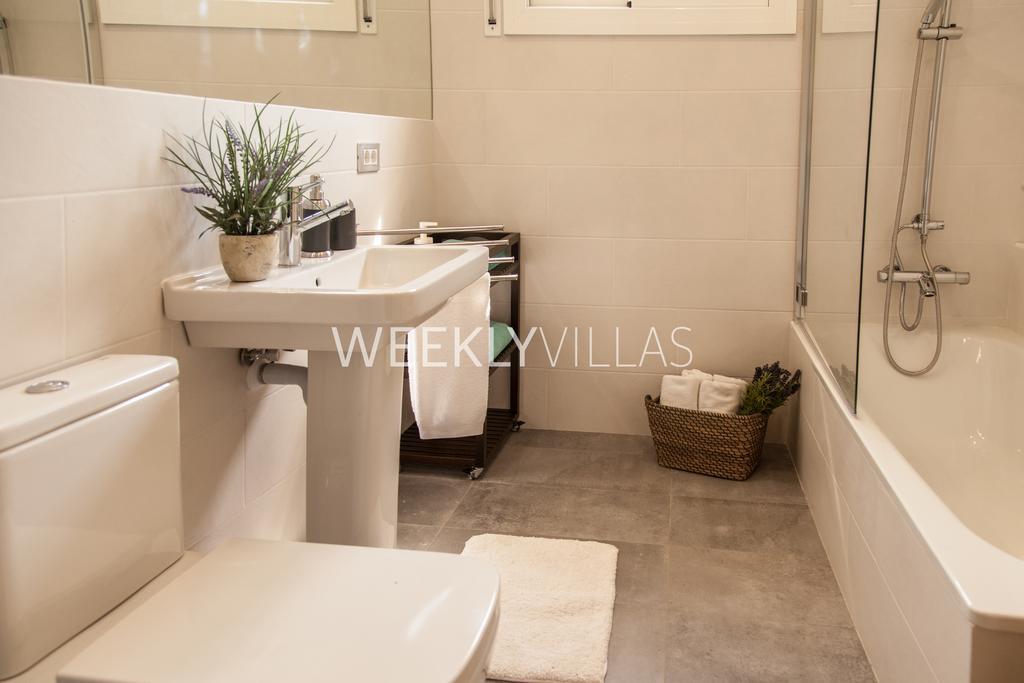 Villa Sitges Tupinetti Beach At 1 Min Walk Amaizing Garden And View Center Sitges 5 Minutes Walk Exterior foto
